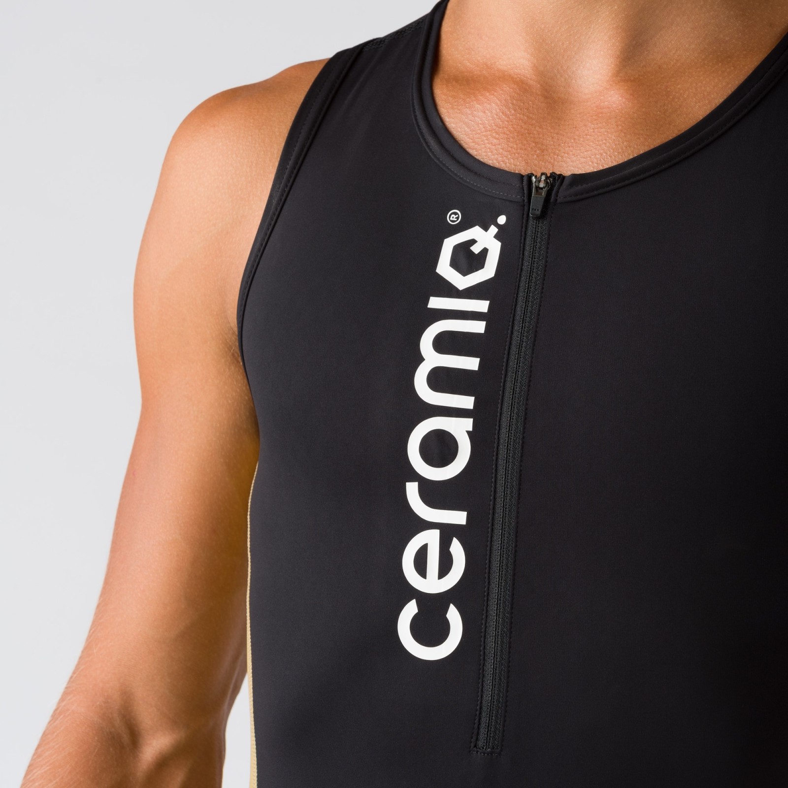 SLEEVELESS TRIFUNCTION SUIT