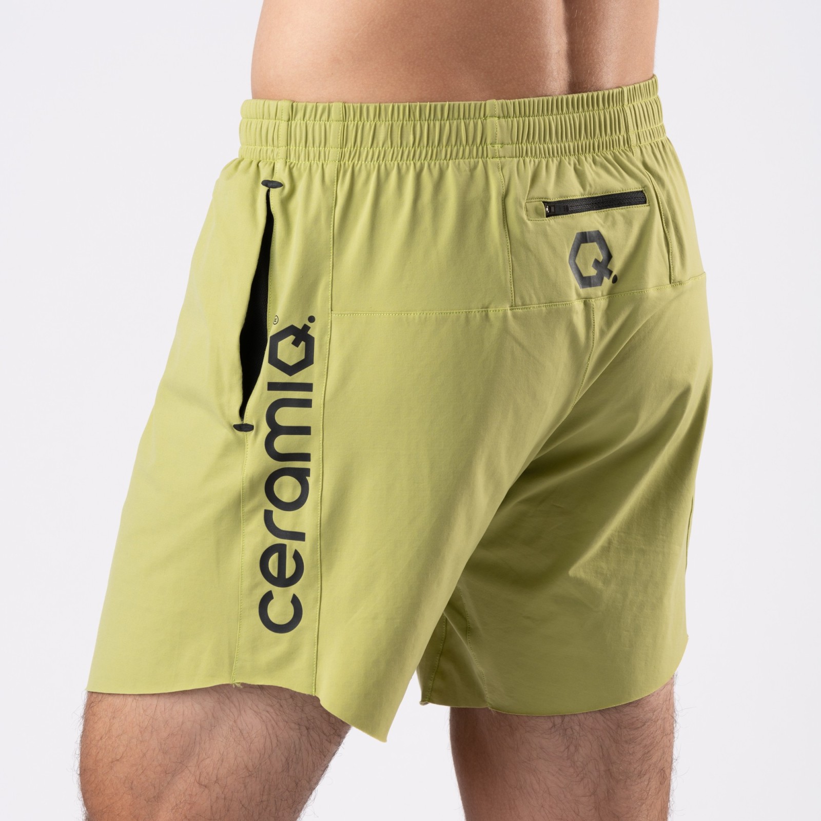 KURZE MULTISPORT-HOSE MIT TASCHEN