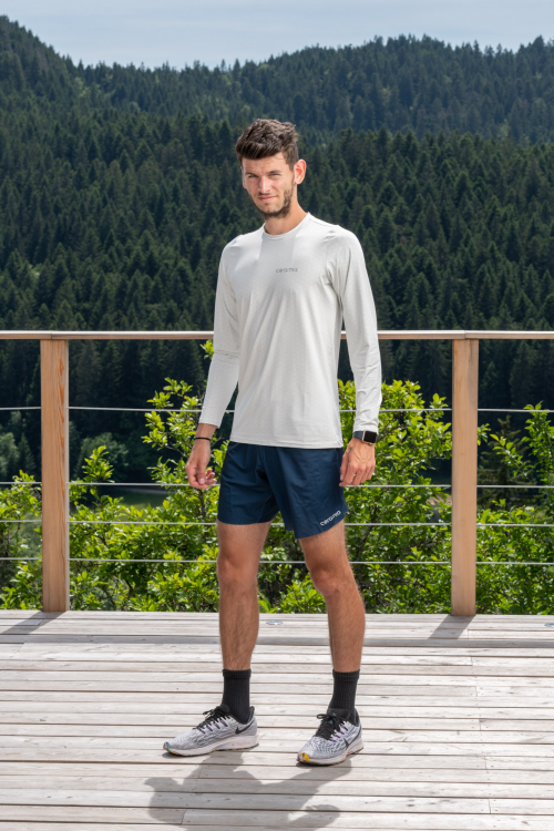 SHORT WITH SIDE POCKETS